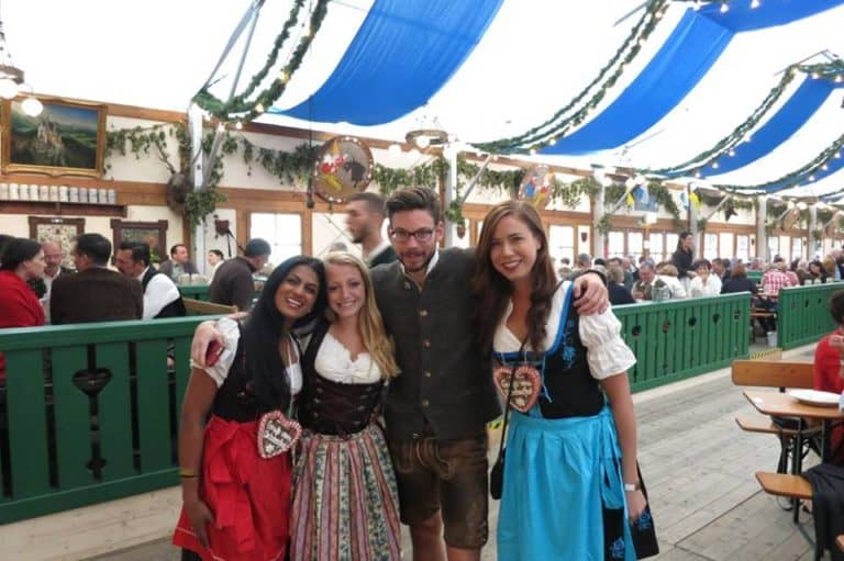 What to Wear and What Not to Wear to Oktoberfest in Munich 2023